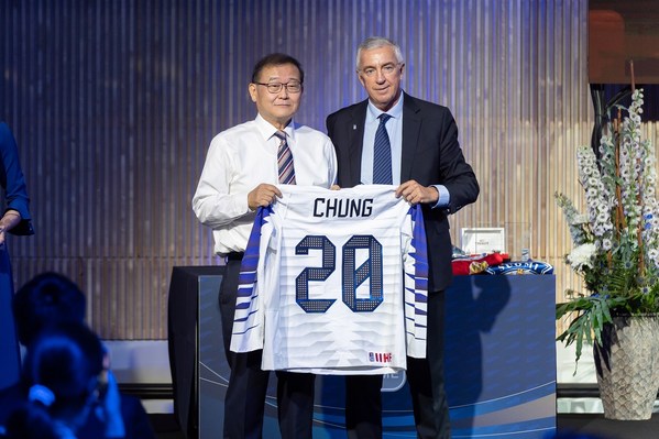 Halla Group Chairman Chung Mong-won Inducted into the IIHF Hall of Fame