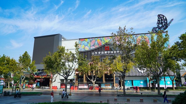 Xinhua Silk Road: Handcrafts Yuan Theater officially opens its door to people in east China’s Shandong