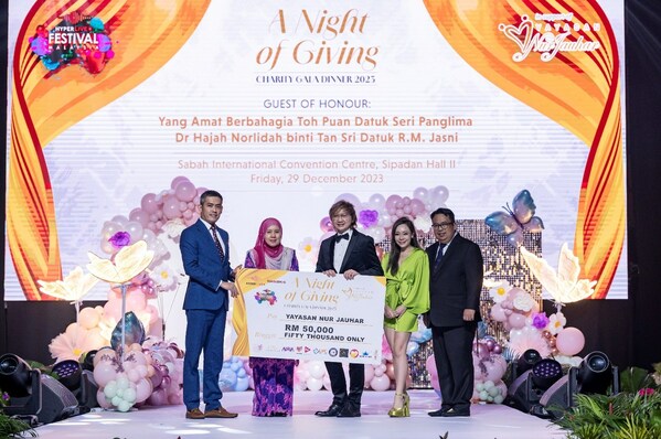 HYPERLIVE ENTERTAINMENT AND FANTASTIC GOLDEN RAISE RM50,000 TO SUPPORT YAYASAN NUR JAUHAR’S CHARITY MISSION
