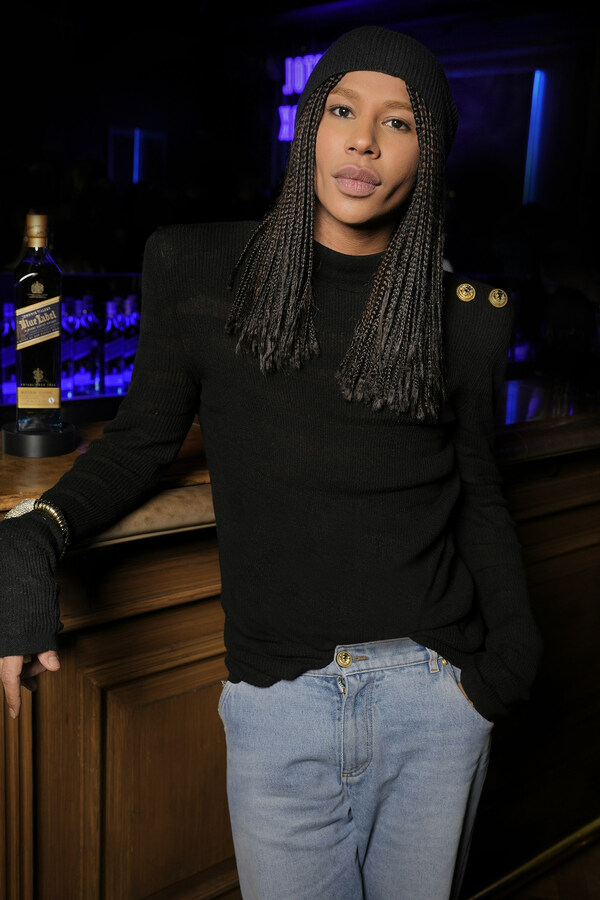 BALMAIN AND OLIVIER ROUSTEING TOAST TO PARIS WOMEN’S FASHION WEEK WITH A JOHNNIE WALKER BLUE LABEL CUSTOM COCKTAIL AT THE POST-SHOW CELEBRATION AT LE BRISTOL