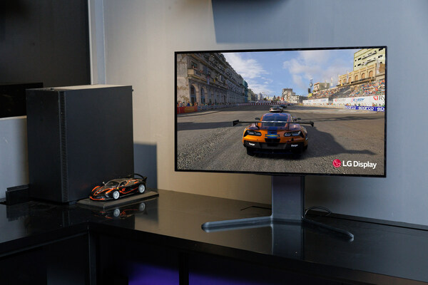 LG Display to Mass Produce World’s First Gaming OLED Panel With Switchable Refresh Rate and Resolution