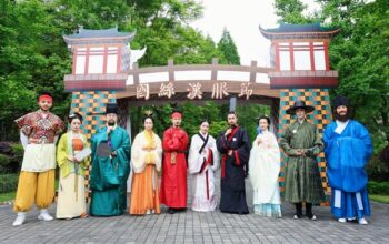 seventh annual chinese costume festival merges hanfu tradition with contemporary fashion